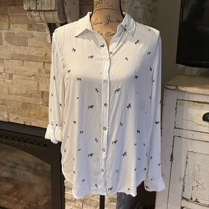 Jane + Delancey white button down blouse with black Frenchies roll tab sleeves